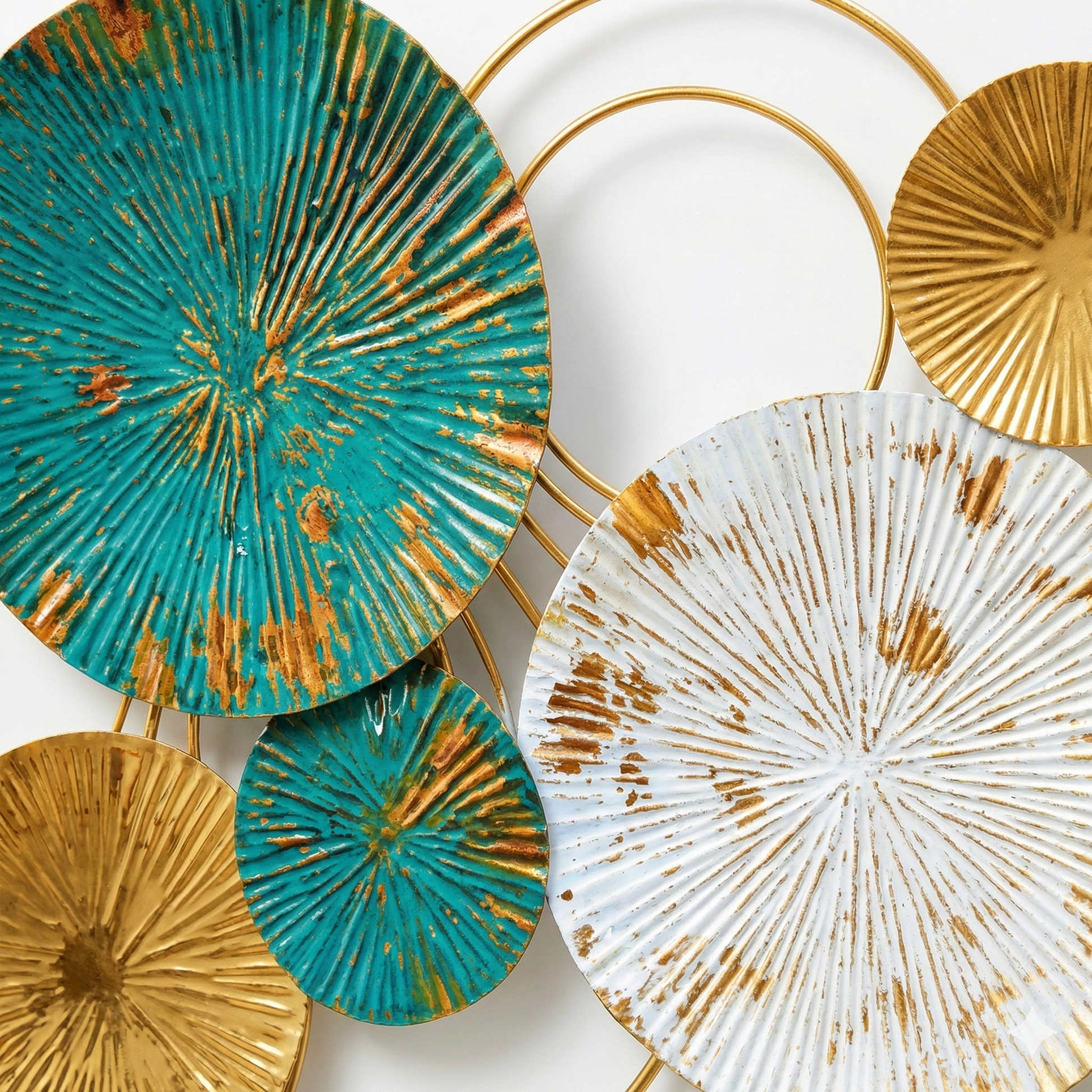 Rust-proof zinc coated metal wall decor for Indian living rooms